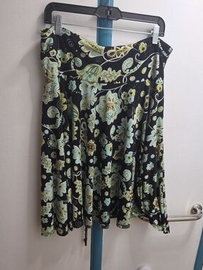 Briggs New York Black Skater Skirt with Mint & Yellow Paisley